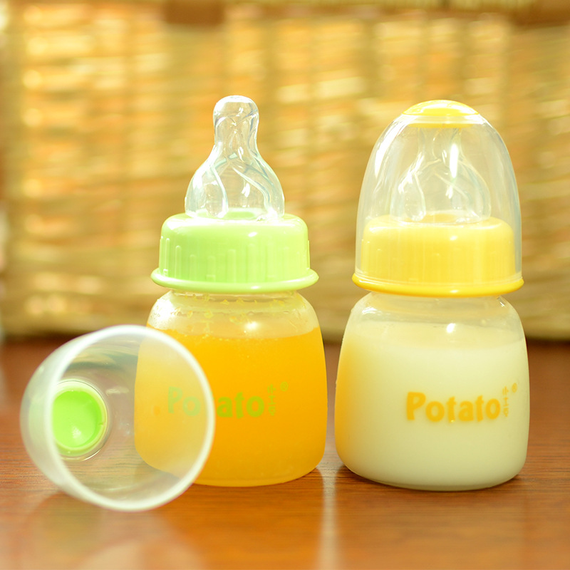 Discover the perfect solution for your little one's feeding needs with the Adorable Plastic Baby Feeder, boasting a charming design and 75ml capacity. Crafted from BPA-free material by Potato brand, it ensures safety and style in every mealtime moment. Get yours now from Babyfairy.pk!